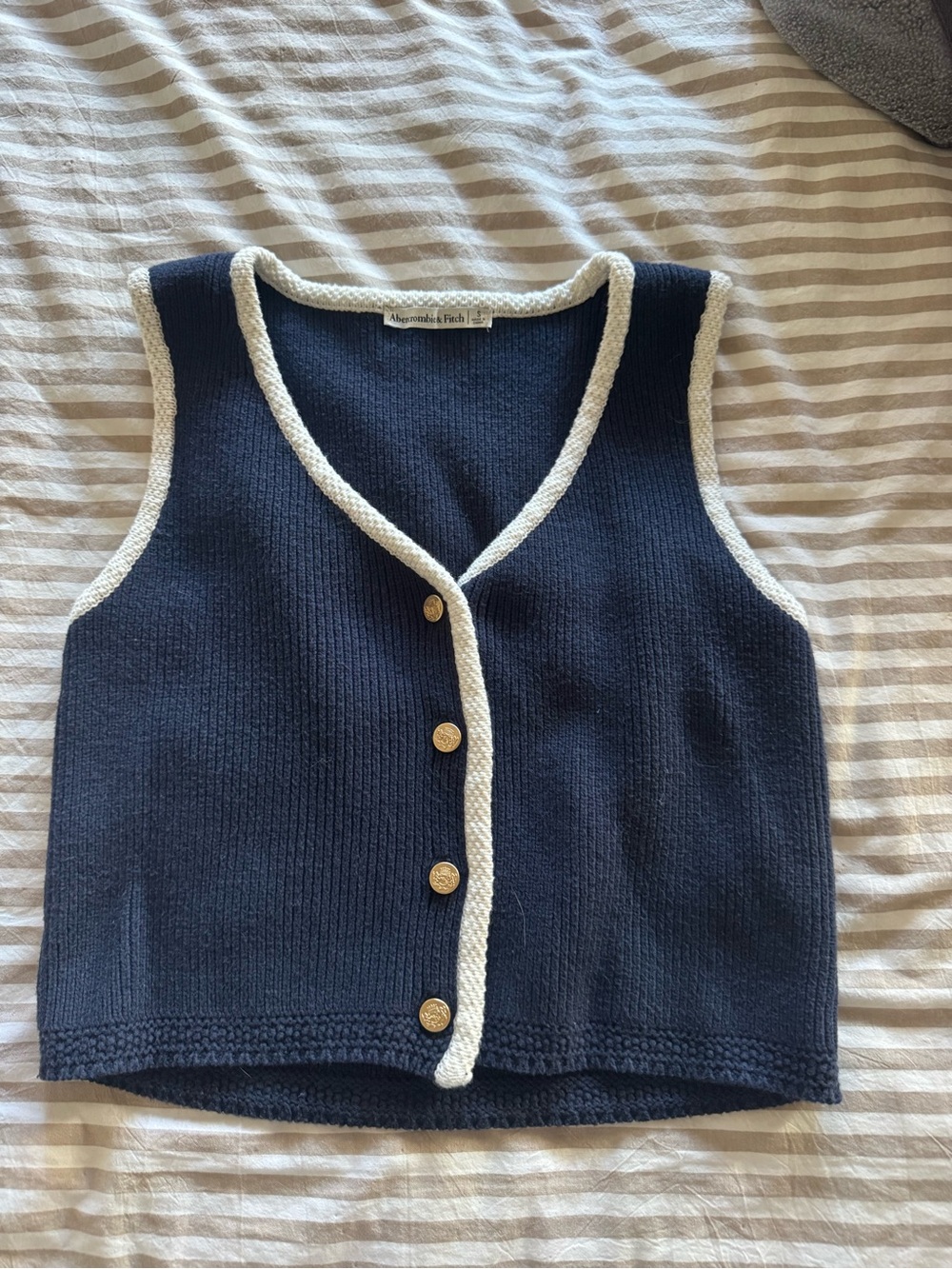 Navy Button-Up Ribbed Crop Top with White Trim - Picture 4 of 6